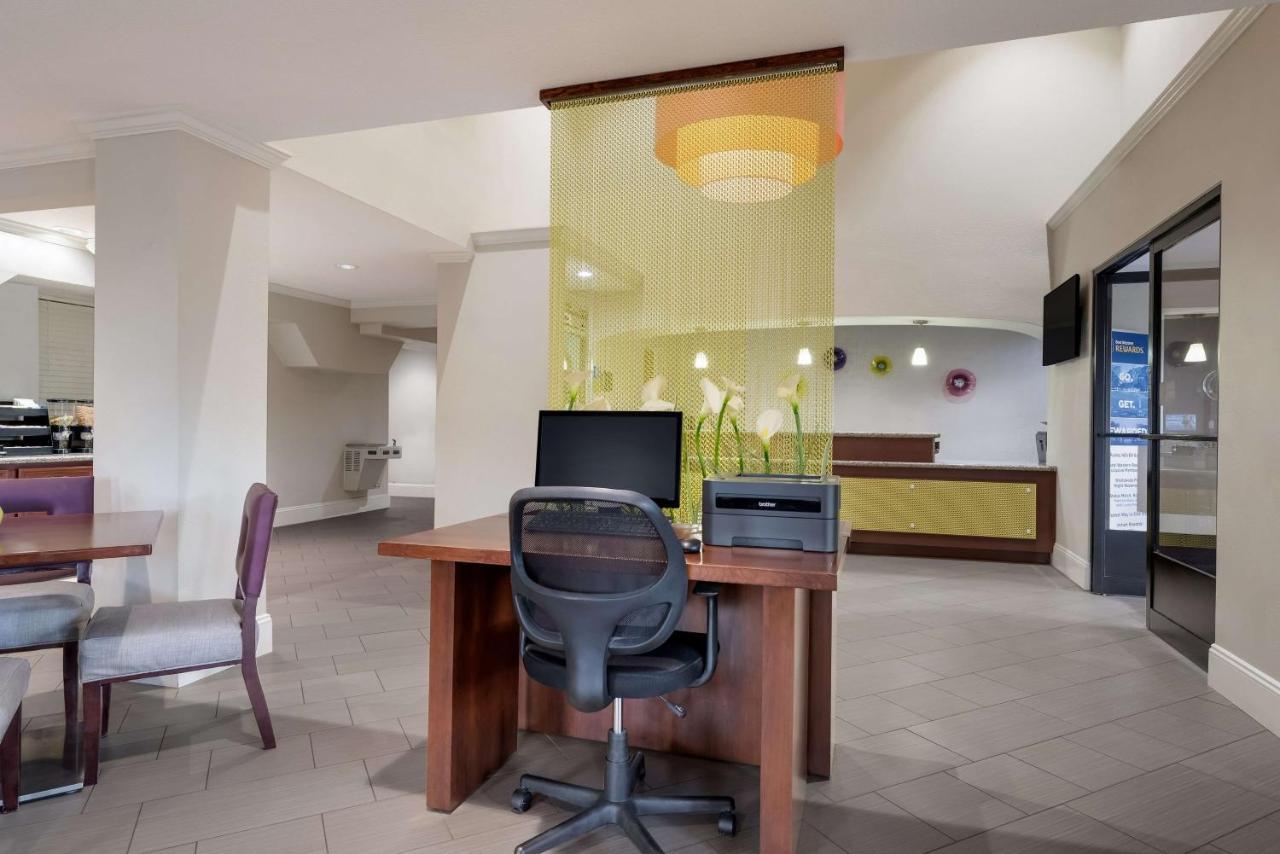Surestay Hotel By Best Western Deer Park Luaran gambar